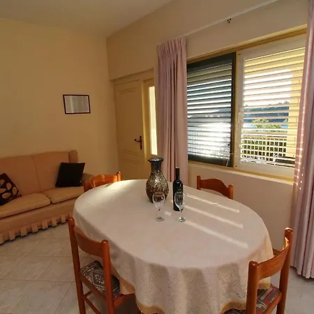 Apartment Apartments Villa Steffi Prizba